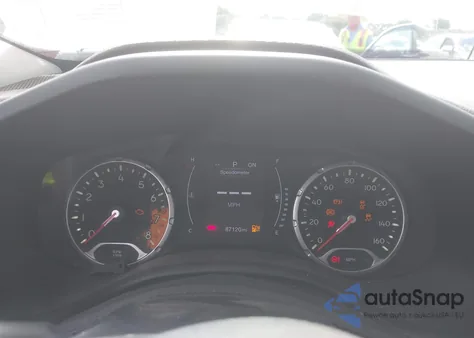 2017 Jeep Renegade Sport Fwd from USA, damaged, VIN ZACCJAAB6HPF88556